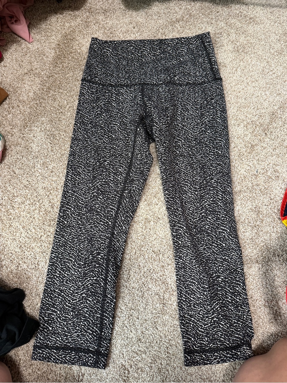 Lululemon Wunder Under Capri Leggings